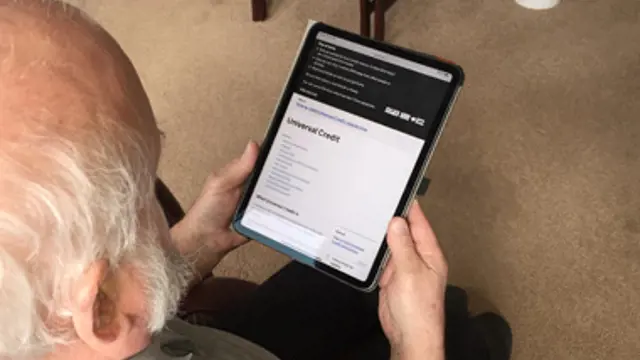 Man using a tablet
