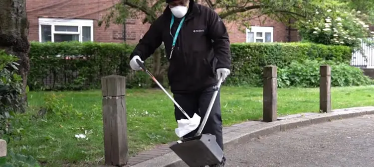 Man litter picking